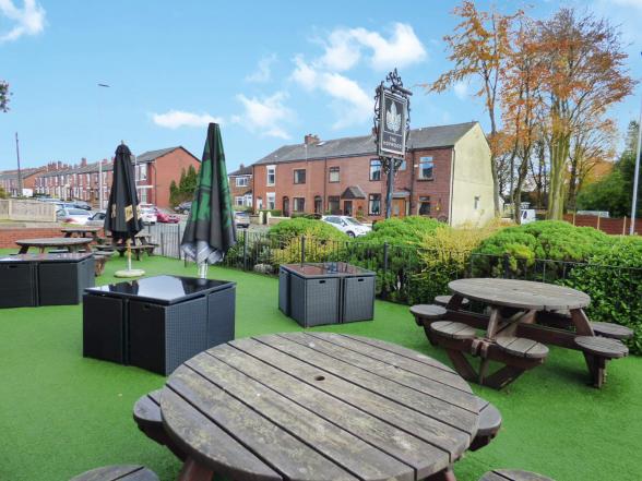 Hopwood Arms Middleton Exterior