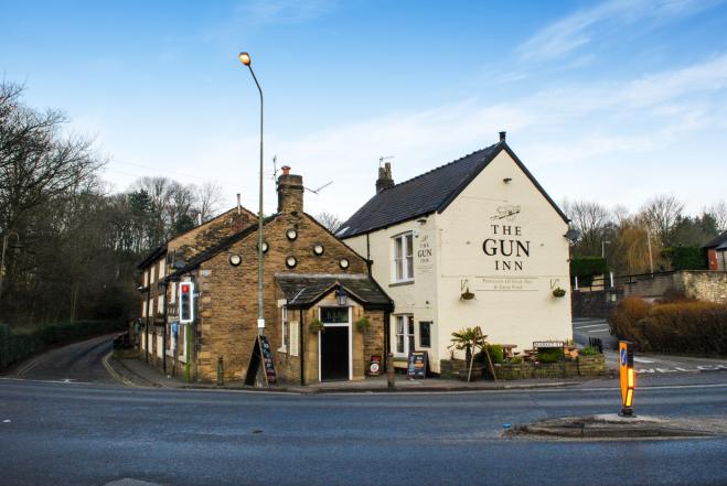 Gun Inn Hyde Exterior
