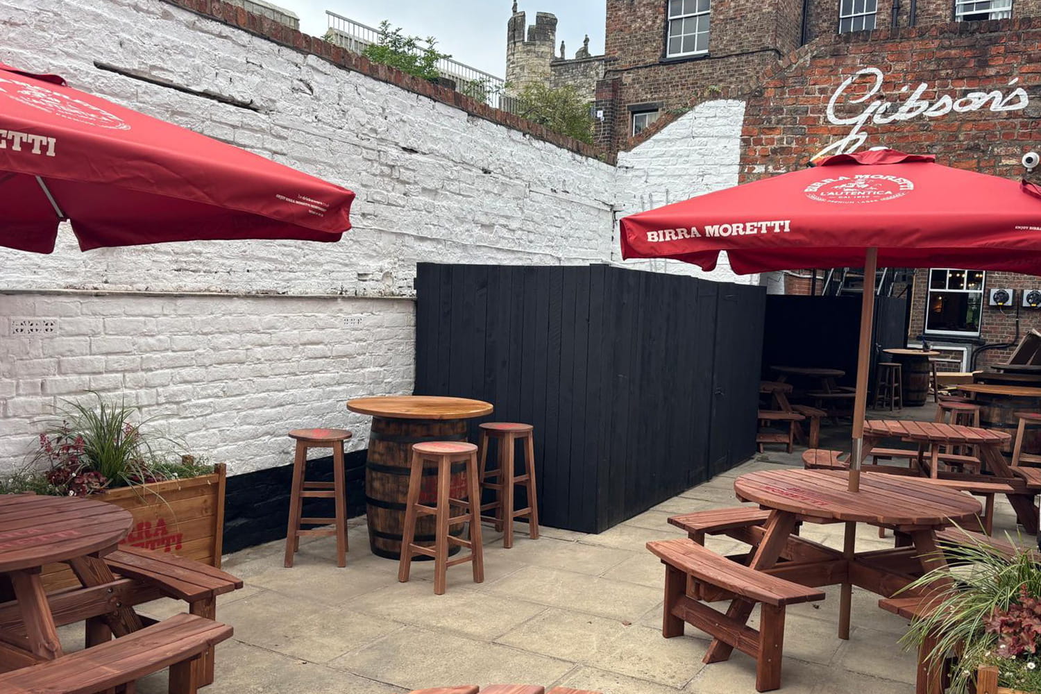 Gibsons Pub Garden External