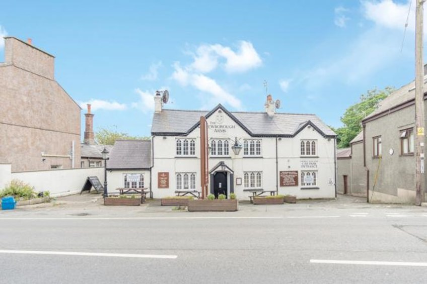 Newborough Arms Caernarfon Exterior
