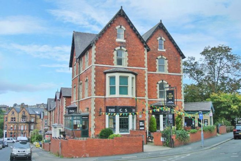 Cask Inn - External