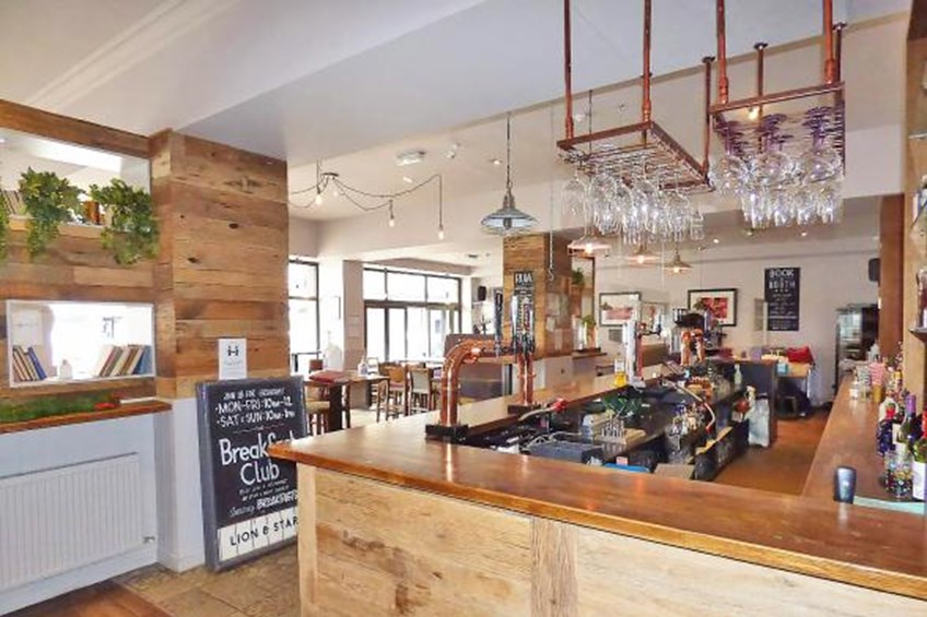 Lion and Star Kirkintilloch Interior