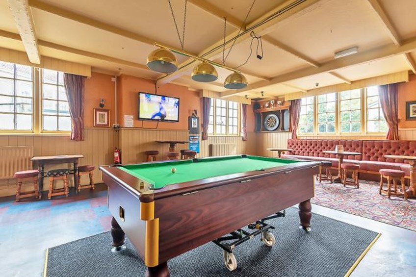 George Knowles Pub