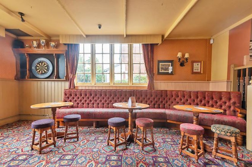 George Knowles Pub