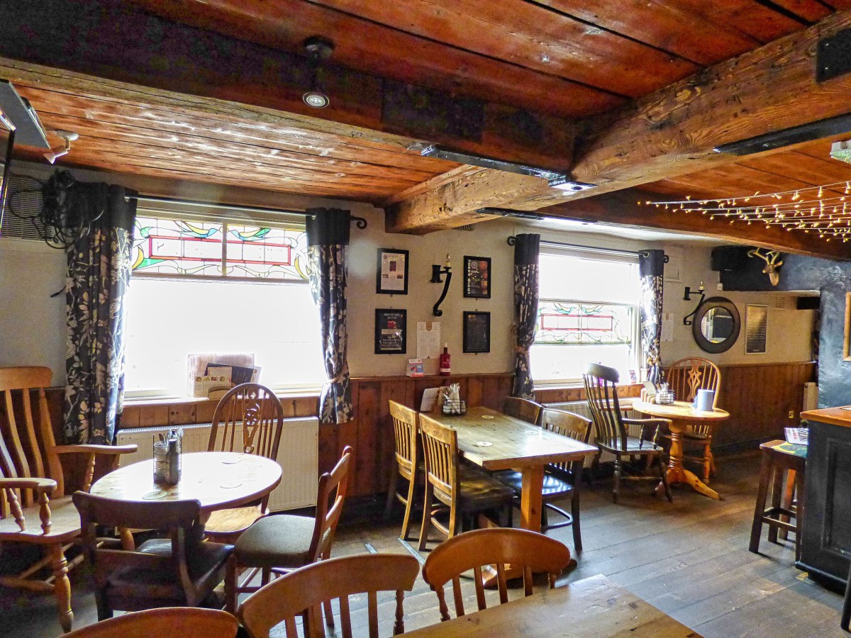 Three Crowns Barrow upon Soar