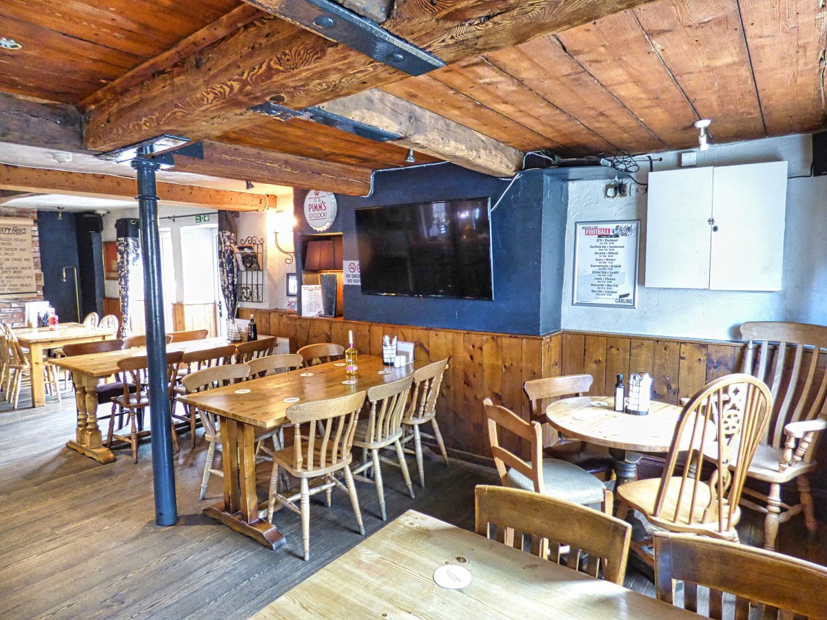 Three Crowns Barrow upon Soar