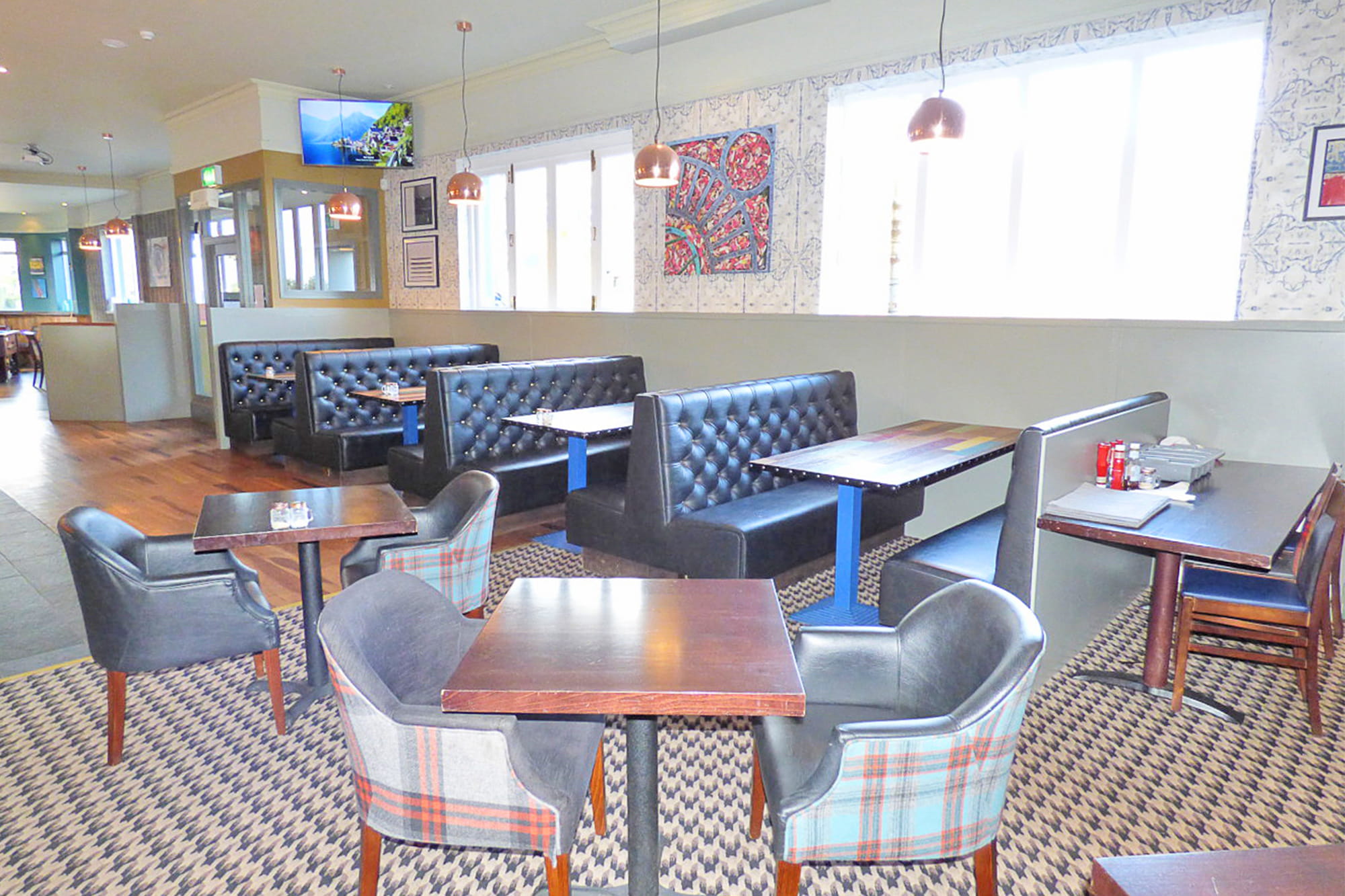 Callendar Arms Pub Bar 2