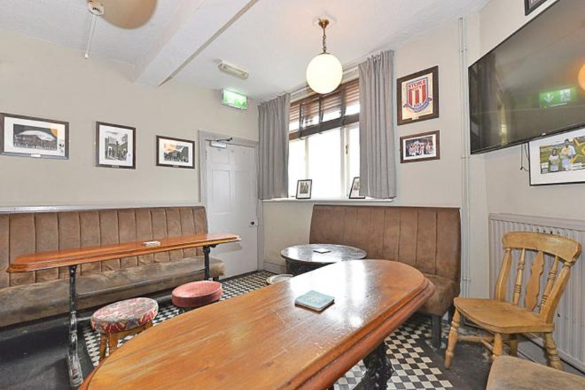 Jolly Potters Stoke on Trent Interior