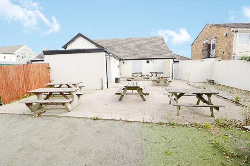 Plough & Harrow Penpedairheol